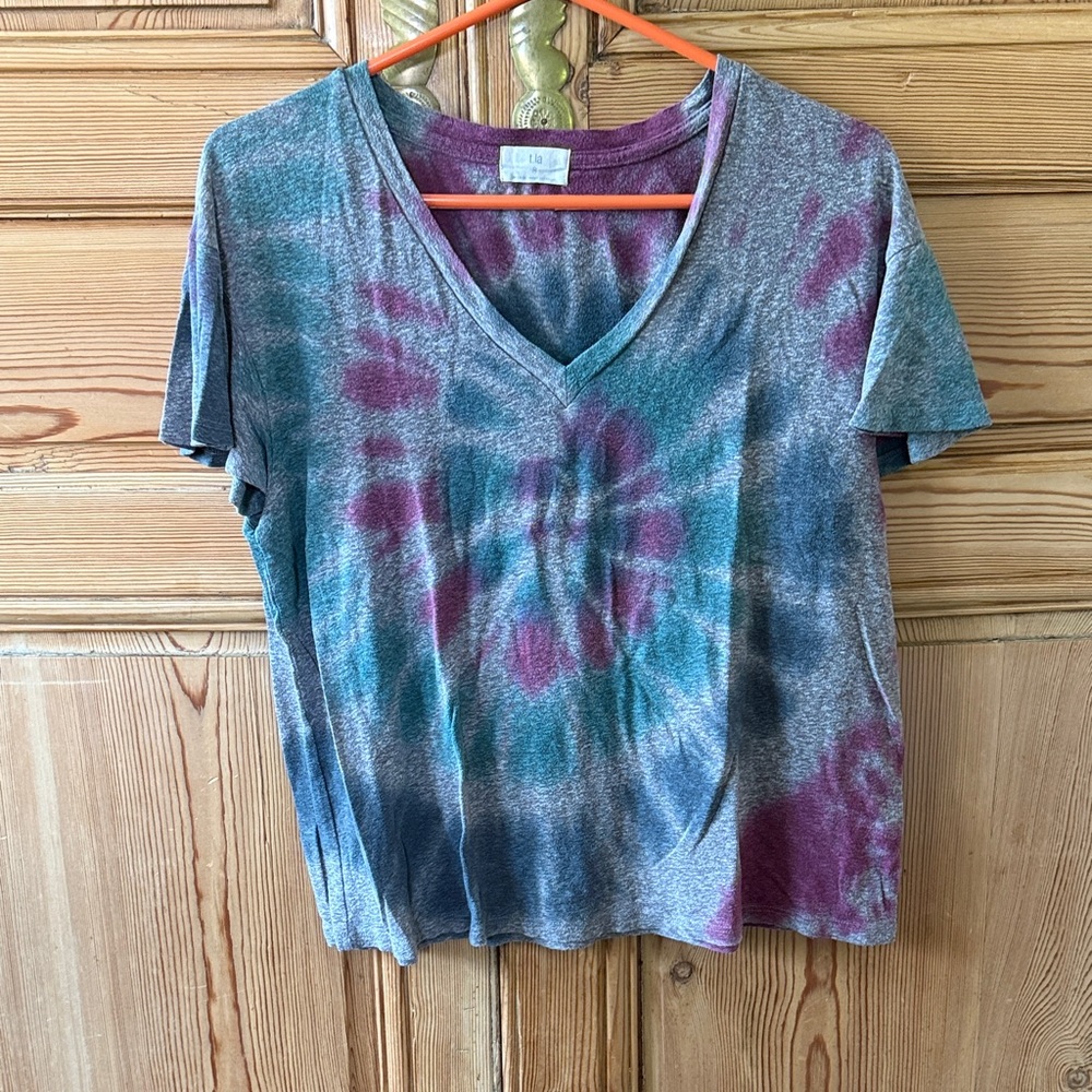 t.la Gray and Purple Tie-Dye V-Neck Tee